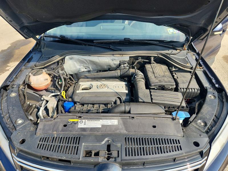 Снимка 12 от търг – 2016 VOLKSWAGEN TIGUAN с VIN WVGBV7AX8GW578512