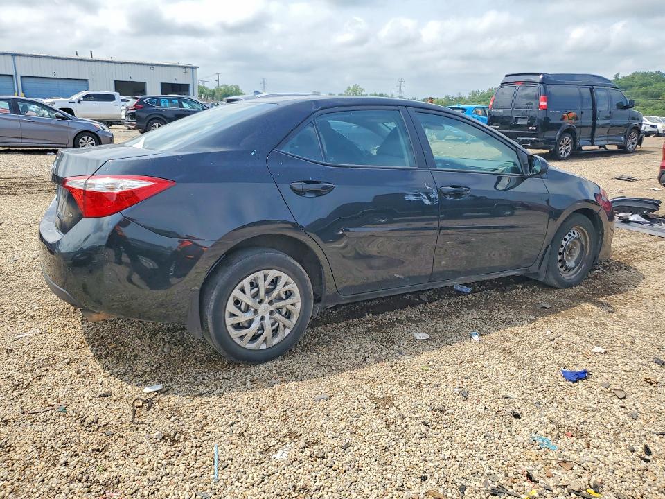 Photo 3 from auction – 2018 TOYOTA COROLLA with VIN 2T1BURHE6JC048031