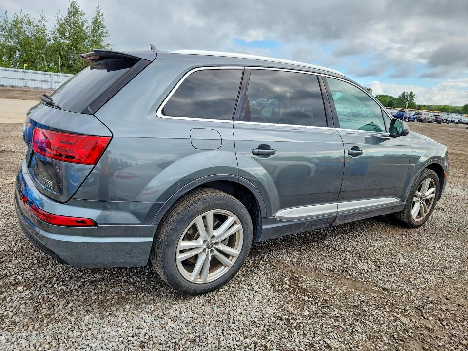 Фото 3 с аукциона – 2017 AUDI Q7 с VIN WA1WAAF75HD003900