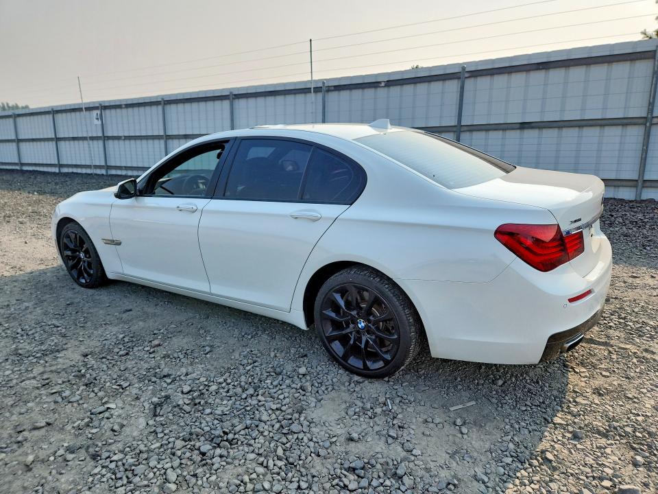 Photo 2 from auction – 2015 BMW 750 with VIN WBAYB6C51FG299230