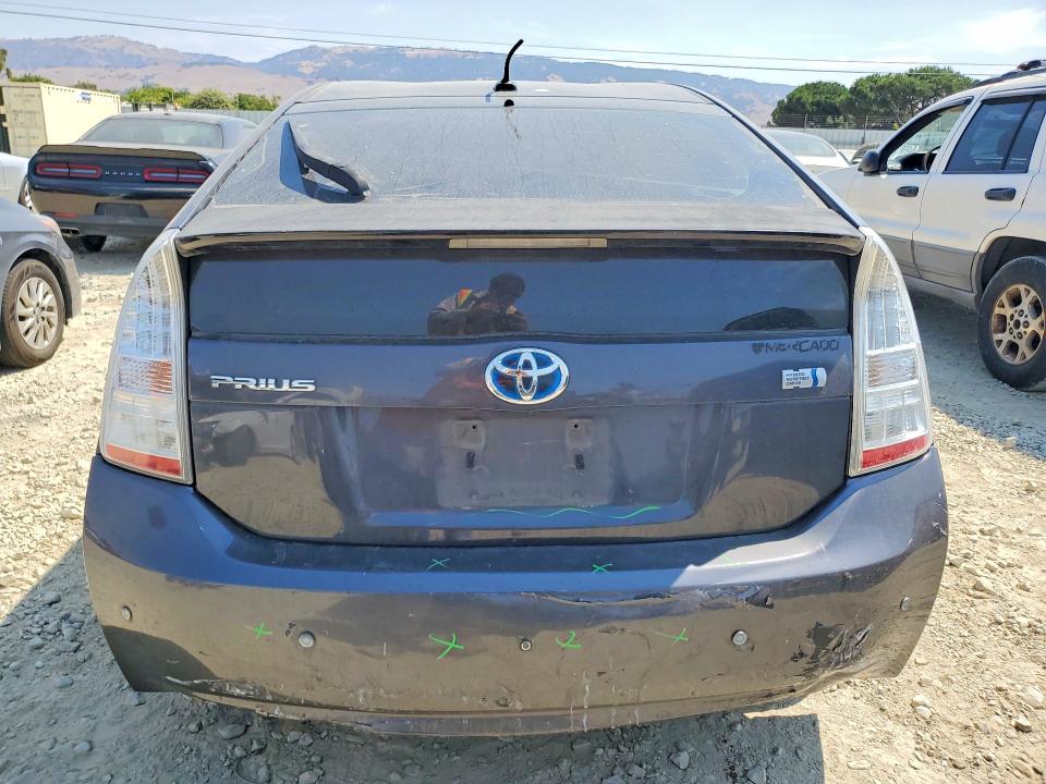 Photo 6 from auction – 2011 TOYOTA PRIUS with VIN JTDKN3DU8B1404749