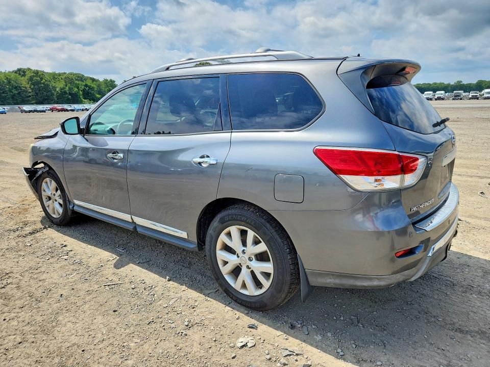Photo 2 from auction – 2015 NISSAN PATHFINDER with VIN 5N1AR2MM5FC684758