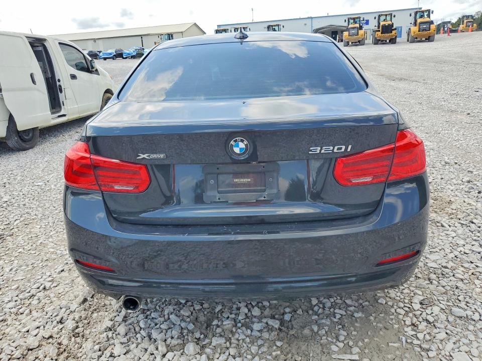 Фото 6 с аукциона – 2018 BMW 320 с VIN WBA8A3C59JA491749