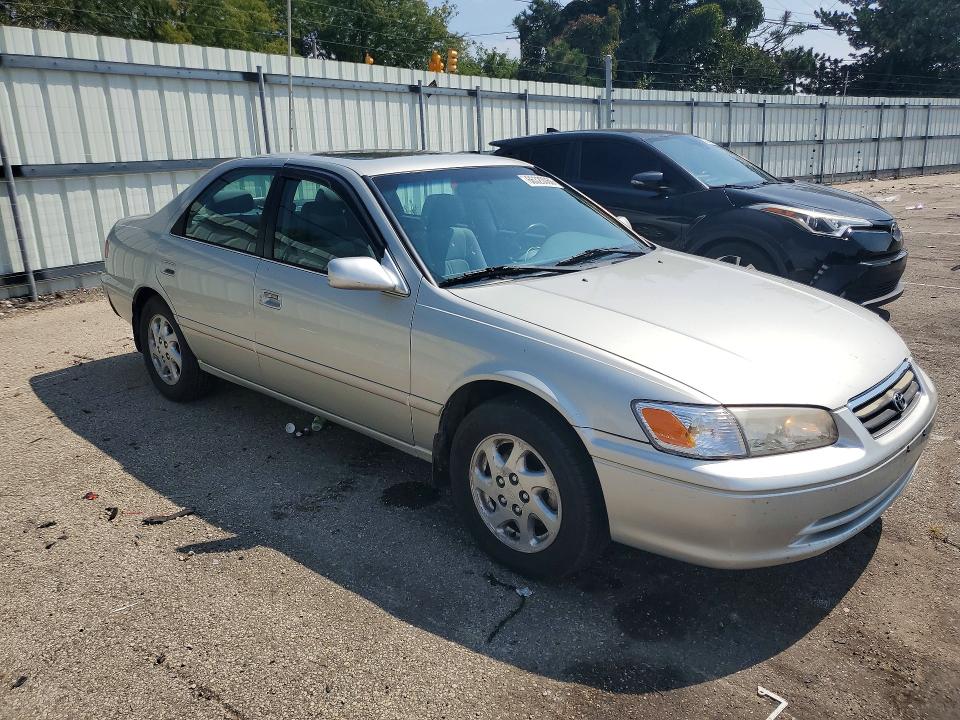 Photo 4 from auction – 2000 TOYOTA CAMRY with VIN 4T1BF28K6YU107160