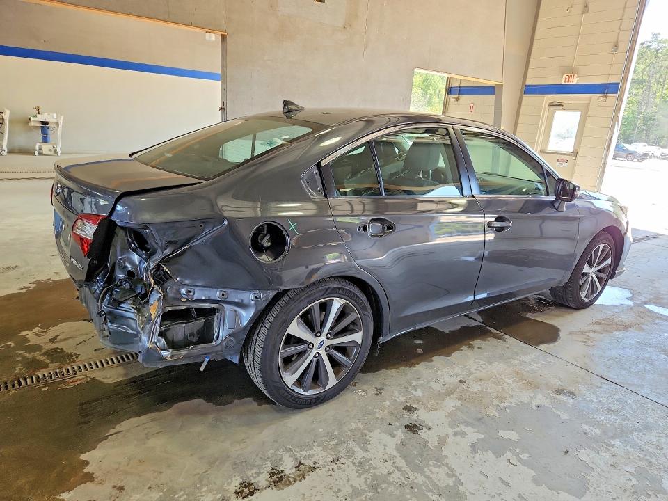Photo 3 from auction – 2018 SUBARU LEGACY with VIN 4S3BNAN63J3033734