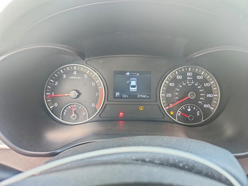 Photo 9 from auction – 2020 KIA OPTIMA with VIN 5XXGT4L30LG397909