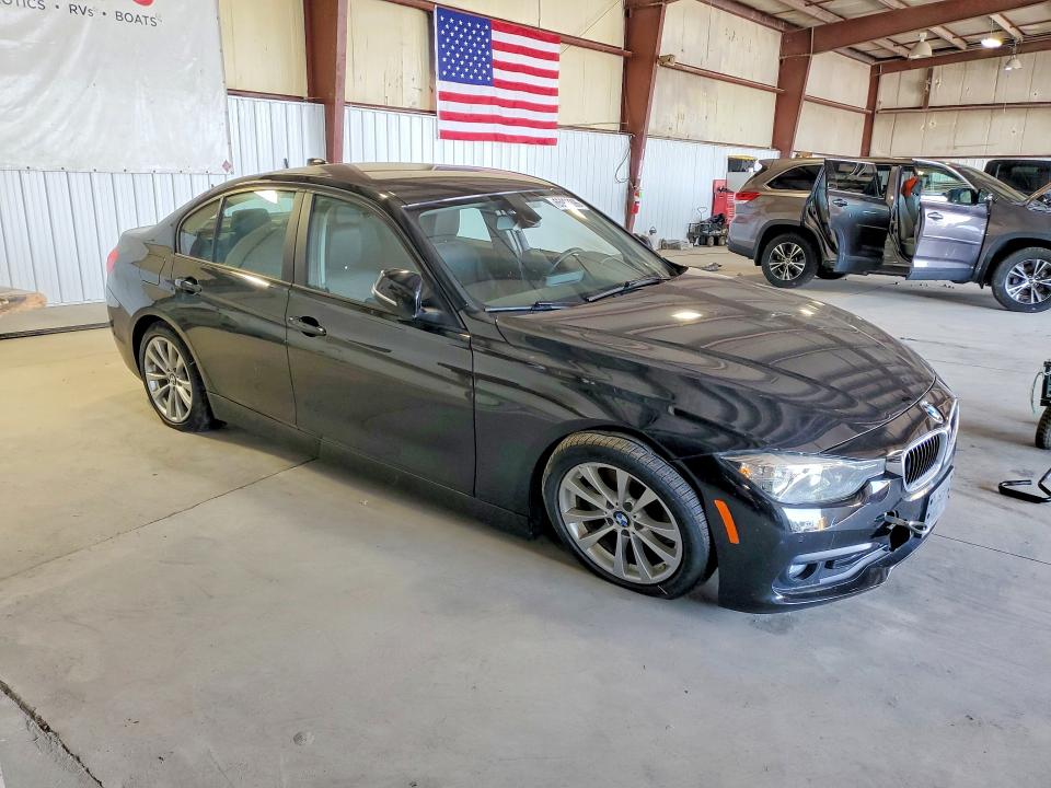 Photo 4 from auction – 2016 BMW 320 with VIN WBA8A3C57GK690379