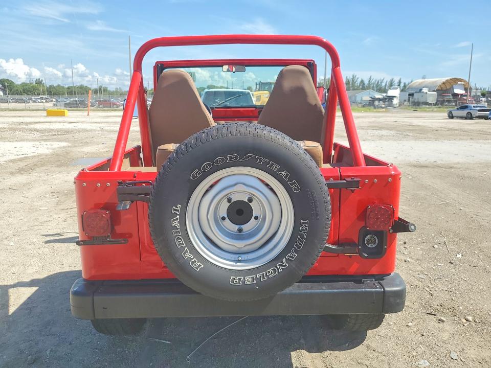 Photo 6 from auction – 1985 JEEP JEEP with VIN 1JCCF87A0FT140418