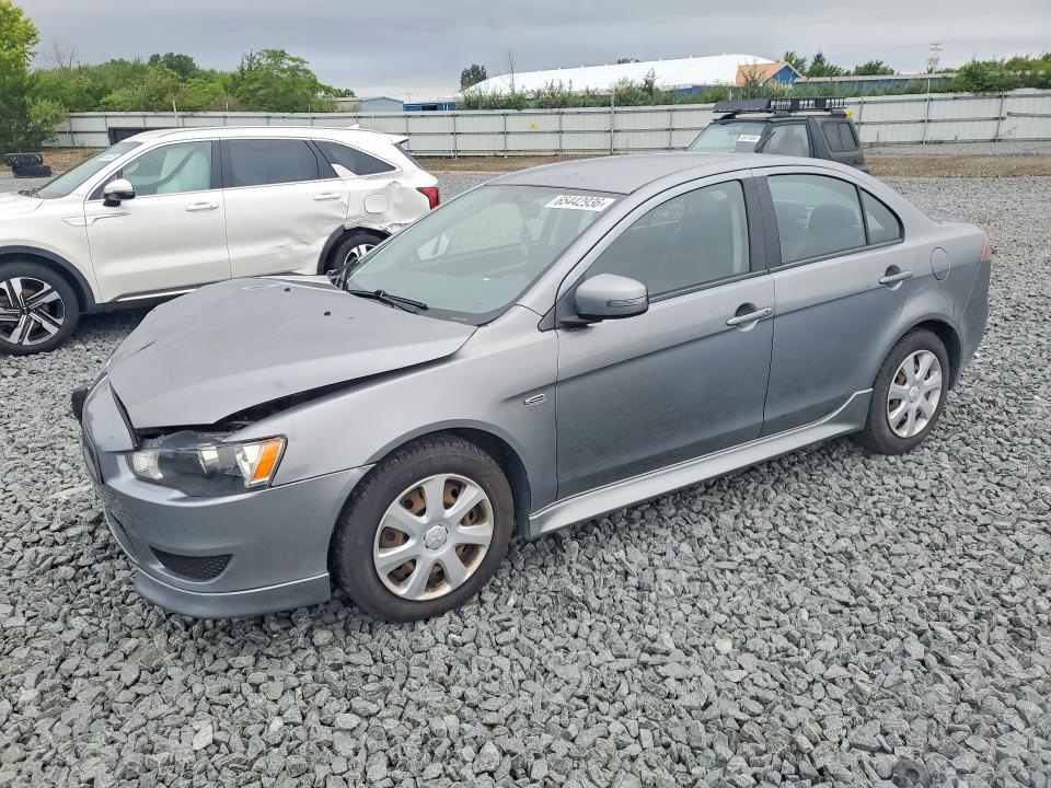 MITSUBISHI LANCER 2015 مع رقم تعريف المركبة JA32U2FU8FU025697 - صورة من المزاد