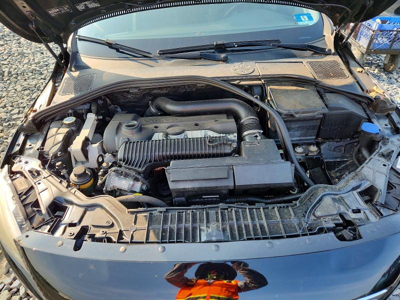 صورة رقم 11 من المزاد - 2015 VOLVO S60 مع VIN YV1612TB1F1306105