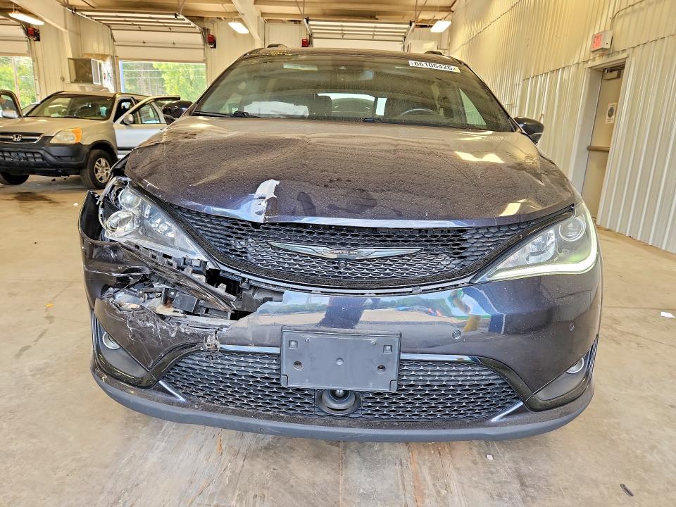 Photo 5 from auction – 2020 CHRYSLER PACIFICA with VIN 2C4RC1GGXLR116968