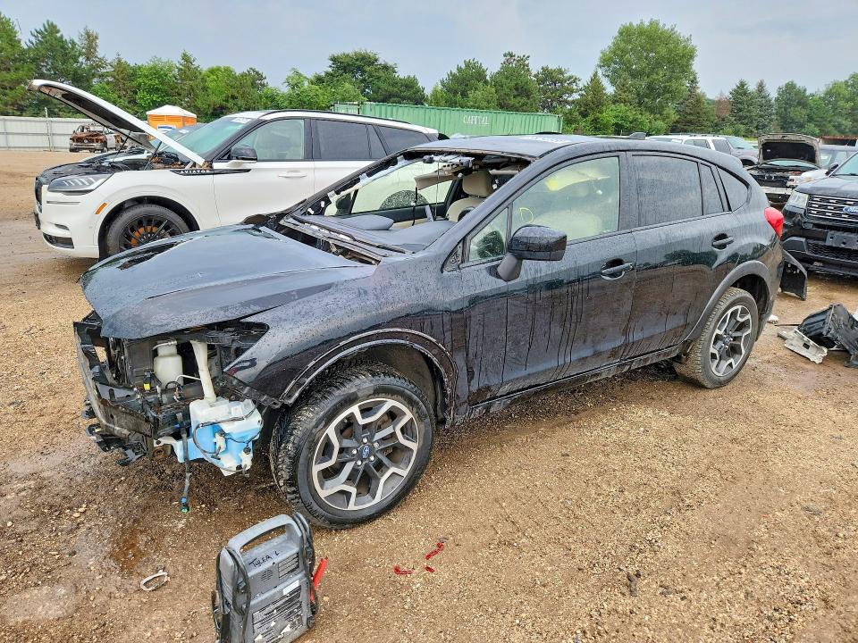 SUBARU CROSSTREK 2017 with VIN JF2GPADC1HH236966 - Photo from auction