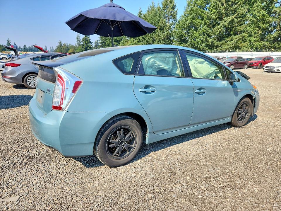 Photo 3 from auction – 2015 TOYOTA PRIUS with VIN JTDKN3DU2F1914830