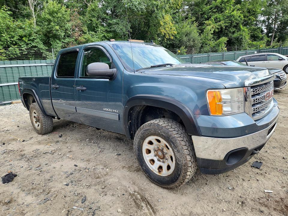 Photo 4 from auction – 2012 GMC SIERRA with VIN 1GT120CG4CF221755