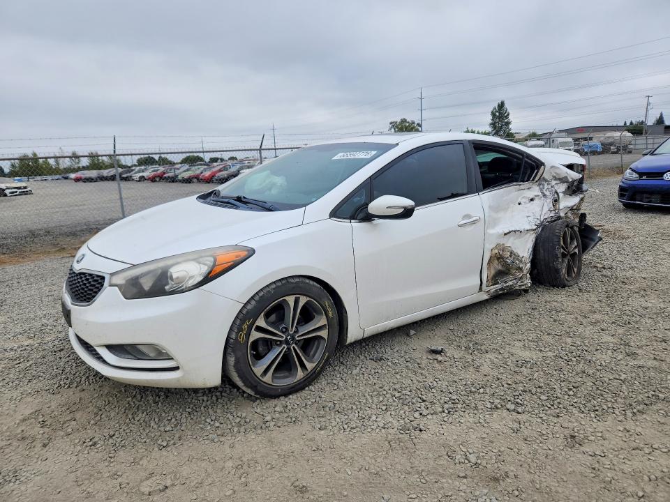 KIA FORTE 2015 с VIN KNAFZ4A85F5284052 - Снимка от търг