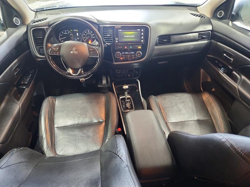 Photo 8 from auction – 2017 MITSUBISHI OUTLANDER with VIN JA4AZ3A35HZ012697
