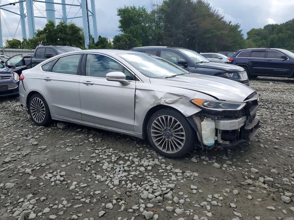 Photo 4 from auction – 2017 FORD FUSION with VIN 3FA6P0HD2HR169712