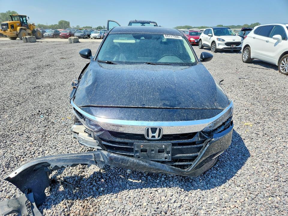 Photo 5 from auction – 2019 HONDA ACCORD with VIN 1HGCV3F52KA021126