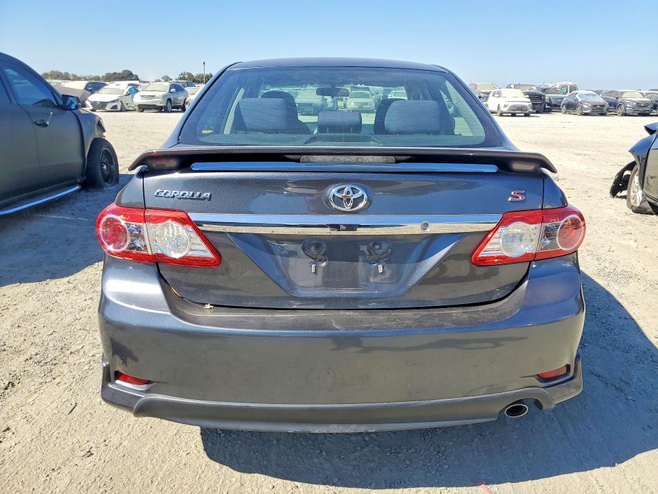 Photo 6 from auction – 2013 TOYOTA COROLLA with VIN 2T1BU4EE8DC112999