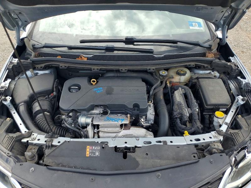 Photo 11 from auction – 2018 CHEVROLET CRUZE with VIN 1G1BC5SM7J7109750