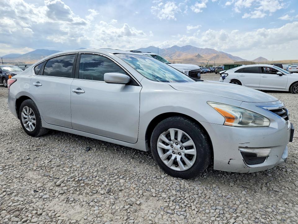 Photo 4 from auction – 2014 NISSAN ALTIMA with VIN 1N4AL3AP1EN252140
