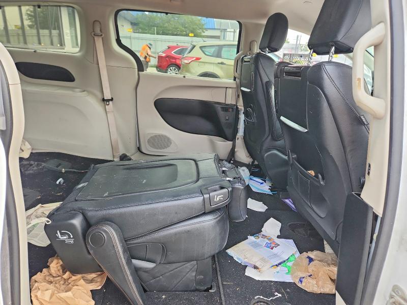 Photo 11 from auction – 2018 CHRYSLER PACIFICA with VIN 2C4RC1EG0JR317391