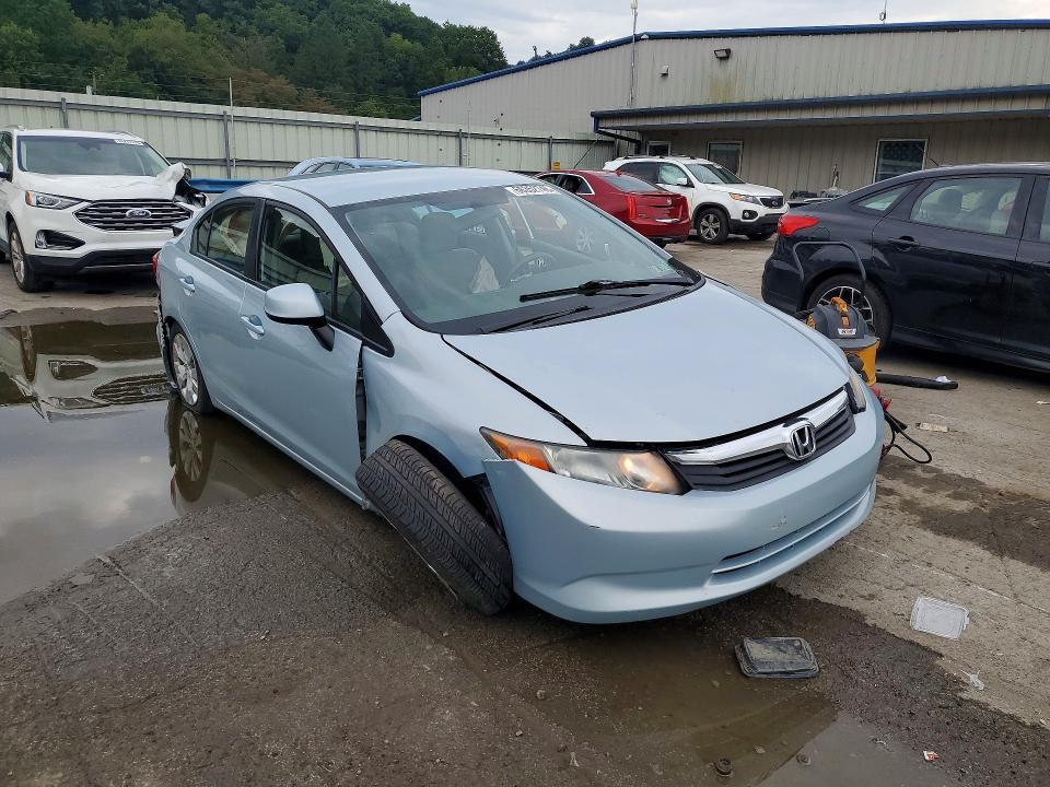 Photo 4 from auction – 2012 HONDA CIVIC with VIN 19XFB2F58CE308791