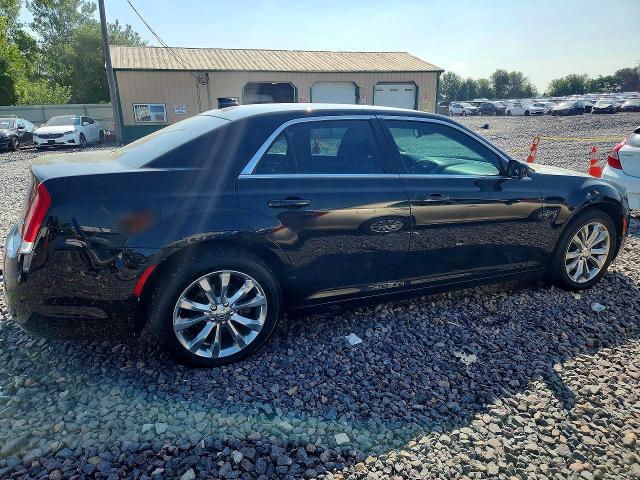 Photo 3 from auction – 2018 CHRYSLER 300 with VIN 2C3CCARG7JH324865
