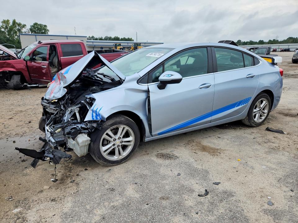 CHEVROLET CRUZE 2017 with VIN 1G1BE5SM1H7124166 - Photo from auction