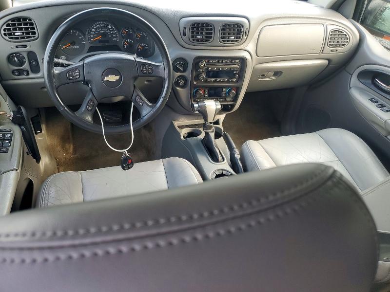 Photo 8 from auction – 2005 CHEVROLET TRAILBLAZER with VIN 1GNDT13S952197491