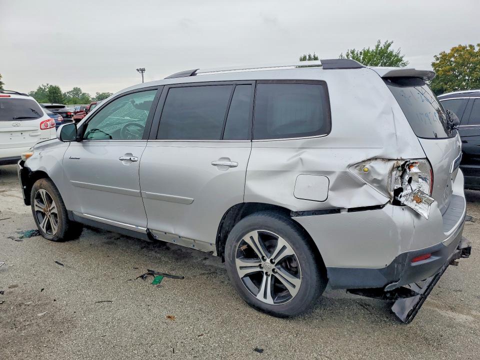 Photo 2 from auction – 2013 TOYOTA HIGHLANDER with VIN 5TDYK3EH3DS090759