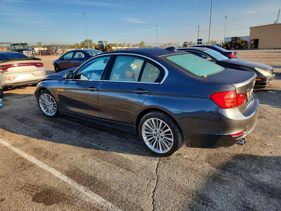 Photo 2 from auction – 2014 BMW 328 with VIN WBA3B3G57ENR82255