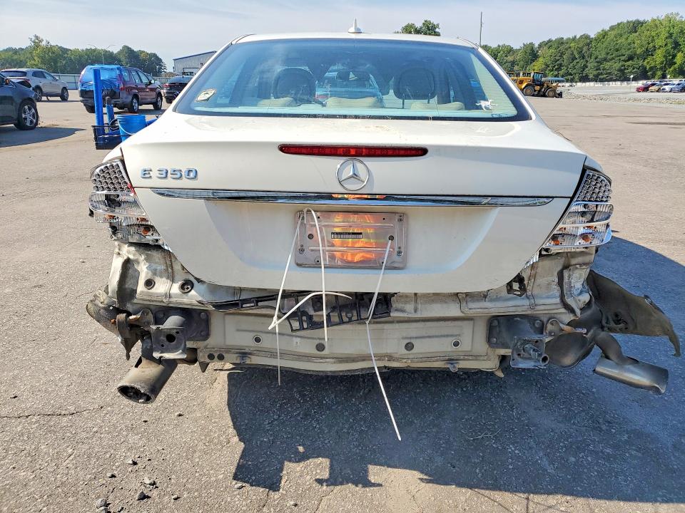 Photo 6 from auction – 2008 MERCEDES-BENZ E with VIN WDBUF56X58B308152