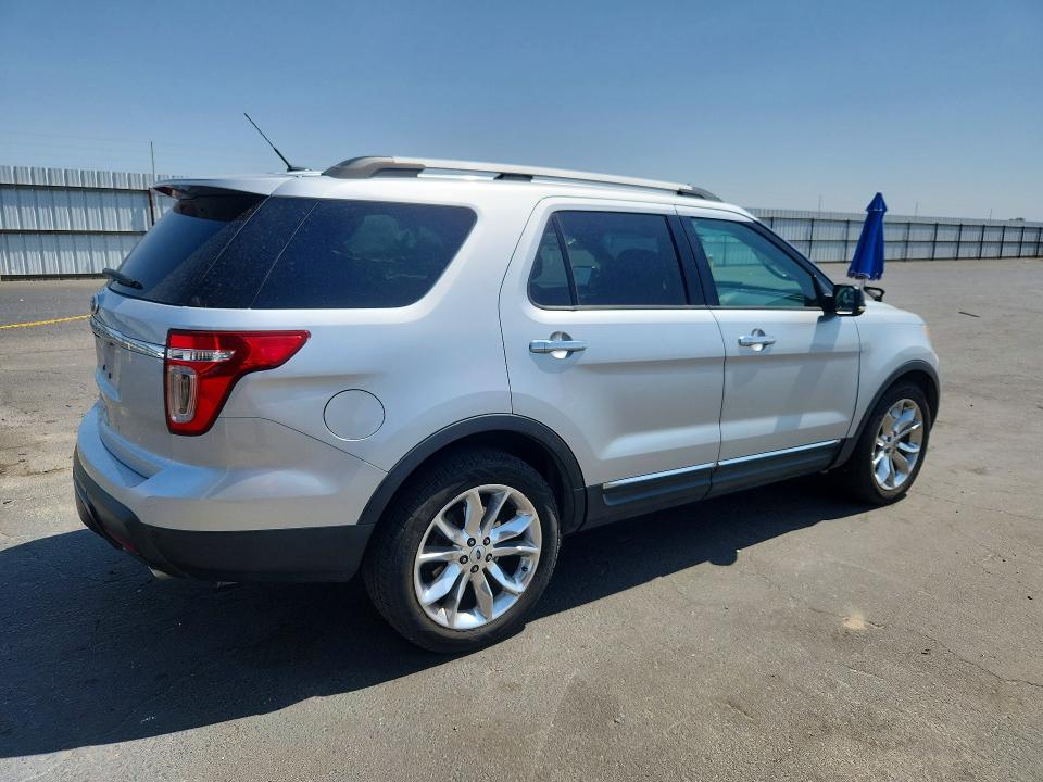 Снимка 3 от търг – 2013 FORD EXPLORER с VIN 1FM5K7D81DGA63027