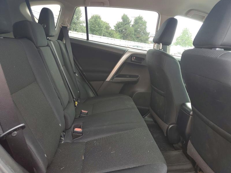 Photo 11 from auction – 2018 TOYOTA RAV4 with VIN 2T3BFREV0JW827185