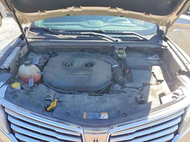 Photo 12 from auction – 2017 LINCOLN MKC with VIN 5LMCJ1C90HUL31510