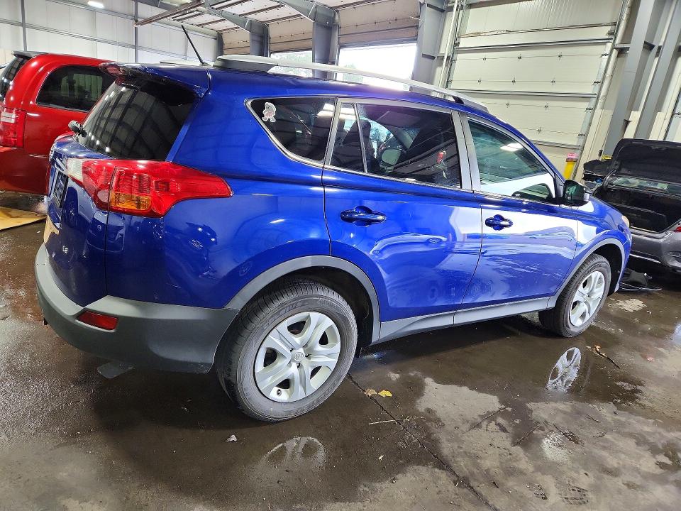Photo 3 from auction – 2015 TOYOTA RAV4 with VIN 2T3ZFREV9FW202273