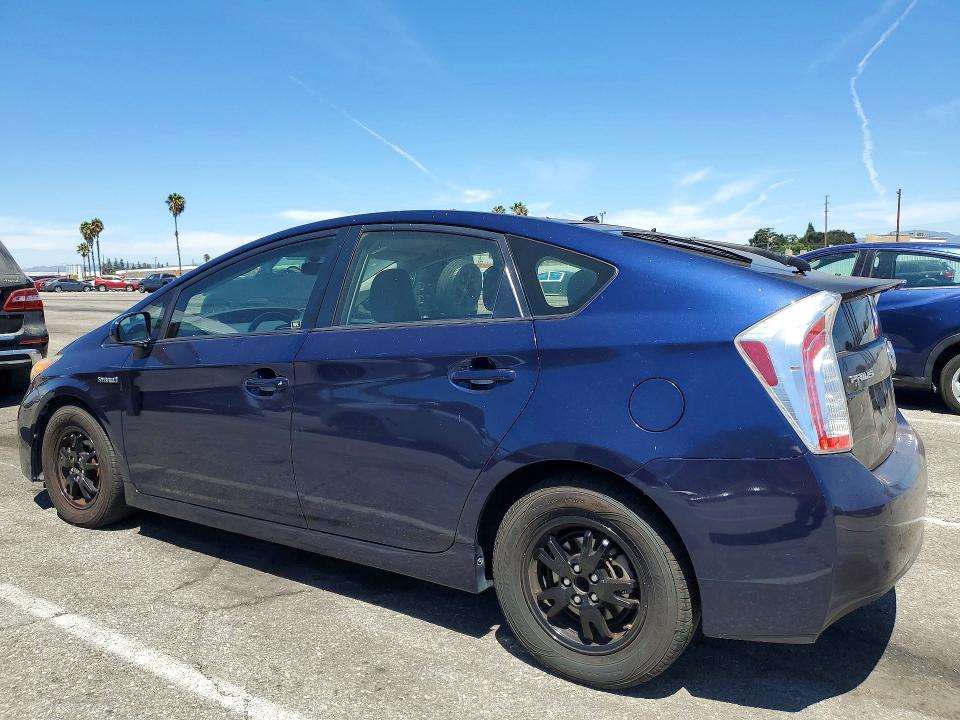Foto 2 de la subasta – 2014 TOYOTA PRIUS con VIN JTDKN3DU4E0372523