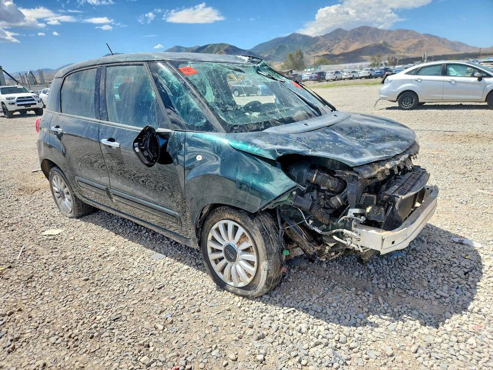 Photo 4 from auction – 2014 FIAT 500L with VIN ZFBCFABH5EZ022263
