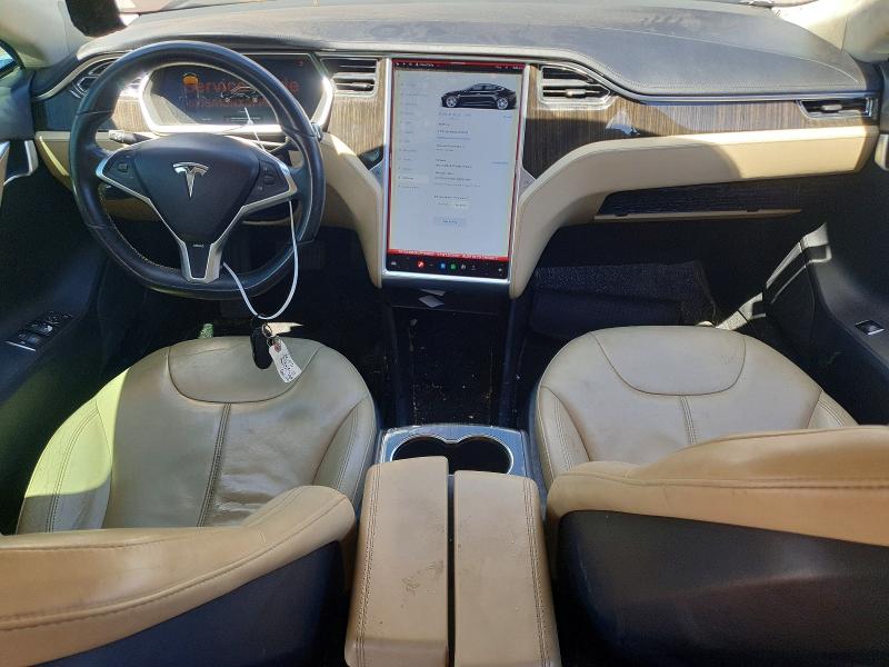 Photo 8 from auction – 2013 TESLA MODEL S with VIN 5YJSA1DNXDFP06823