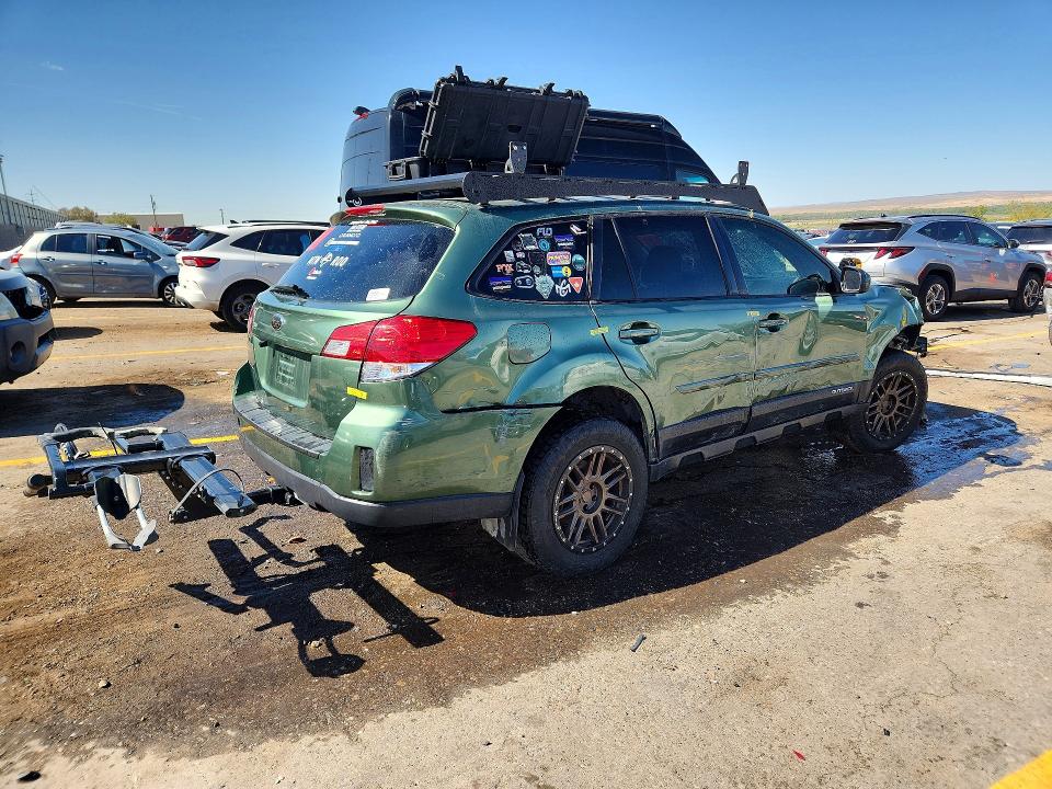 Photo 3 from auction – 2013 SUBARU OUTBACK with VIN 4S4BRDKC1D2257865