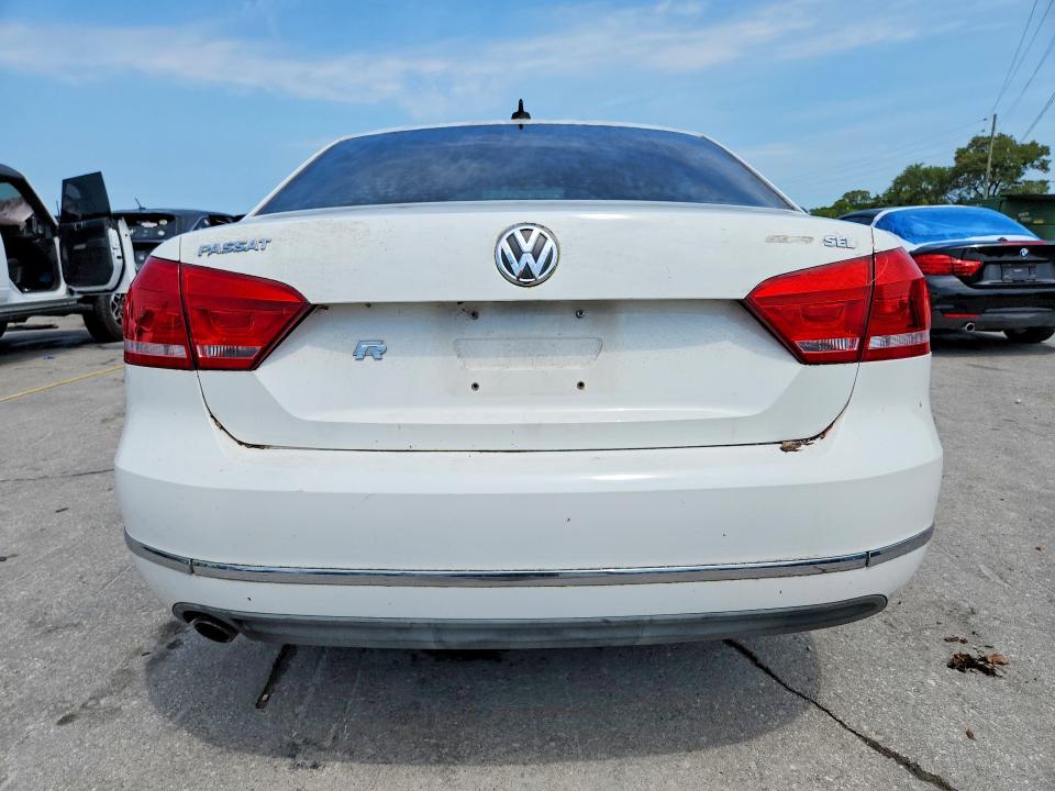 Photo 6 from auction – 2012 VOLKSWAGEN PASSAT with VIN 1VWCH7A31CC100339