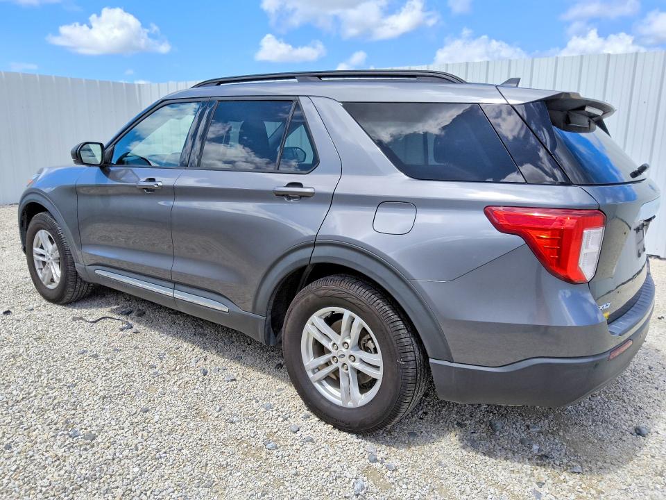 Photo 2 from auction – 2022 FORD EXPLORER with VIN 1FMSK7DH4NGA35212