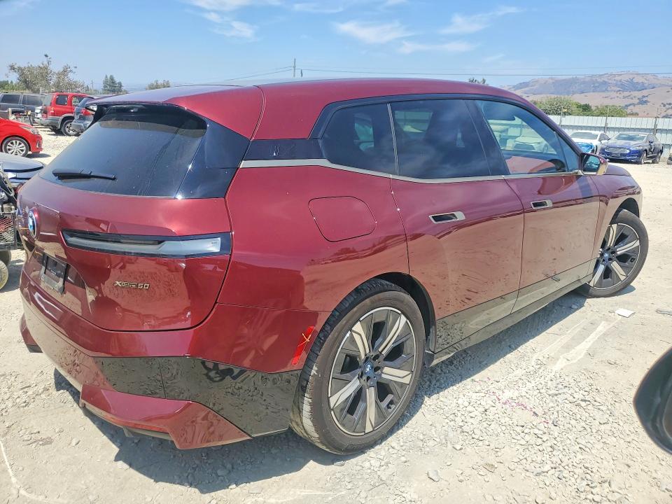 Снимка 3 от търг – 2023 BMW IX с VIN WB523CF0XPCM57802