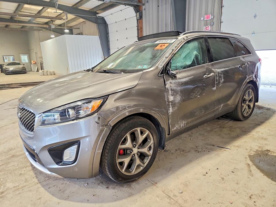 KIA SORENTO 2016 with VIN 5XYPKDA55GG071547 - Photo from auction