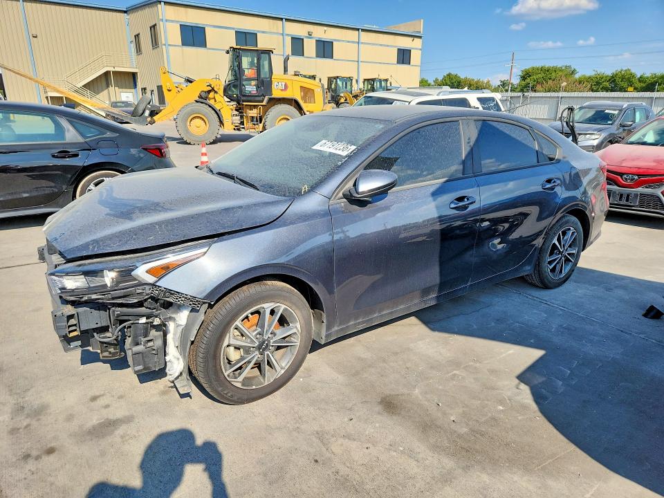 KIA FORTE 2023 with VIN 3KPF24AD7PE571922 - Photo from auction