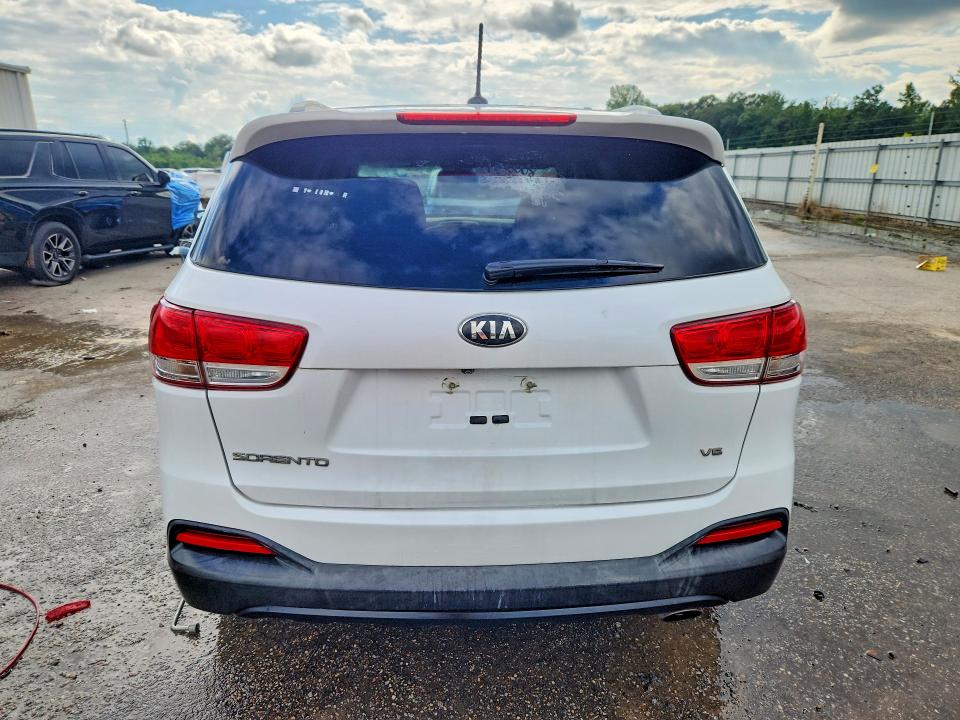 Photo 6 from auction – 2016 KIA SORENTO with VIN 5XYPGDA53GG135442