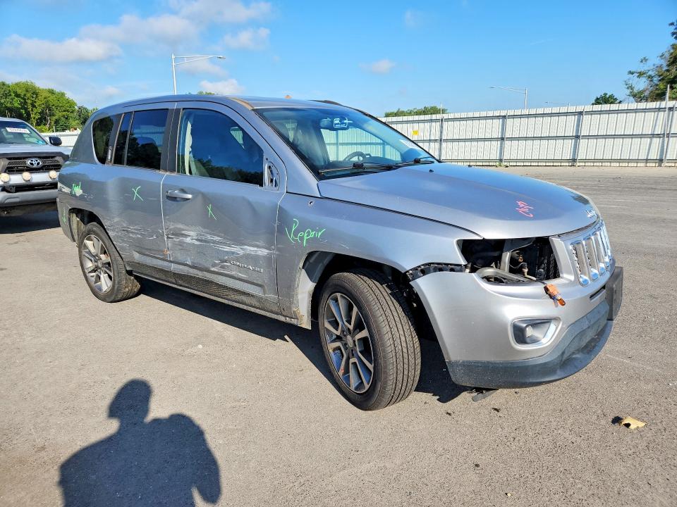Photo 4 from auction – 2016 JEEP COMPASS with VIN 1C4NJDEB6GD639779