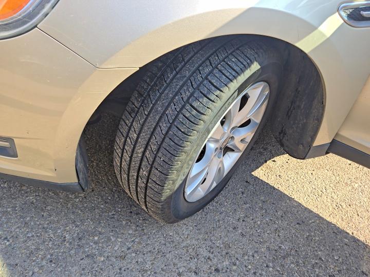 Photo 13 from auction – 2010 FORD TAURUS with VIN 1FAHP2HW0AG152636