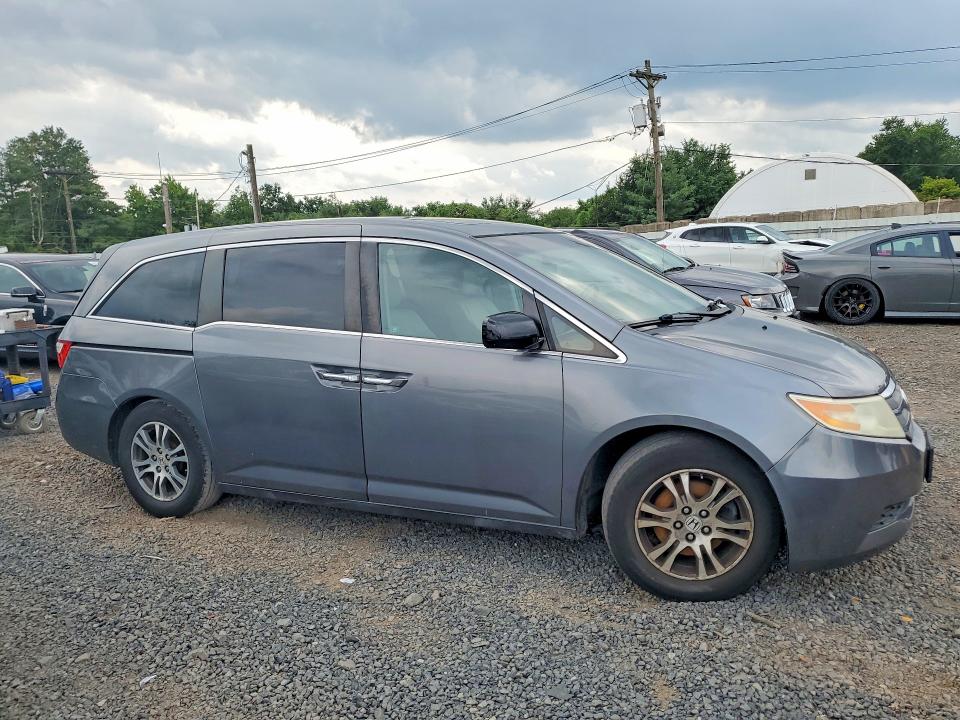 Foto 4 de la subasta – 2011 HONDA ODYSSEY con VIN 5FNRL5H61BB094866